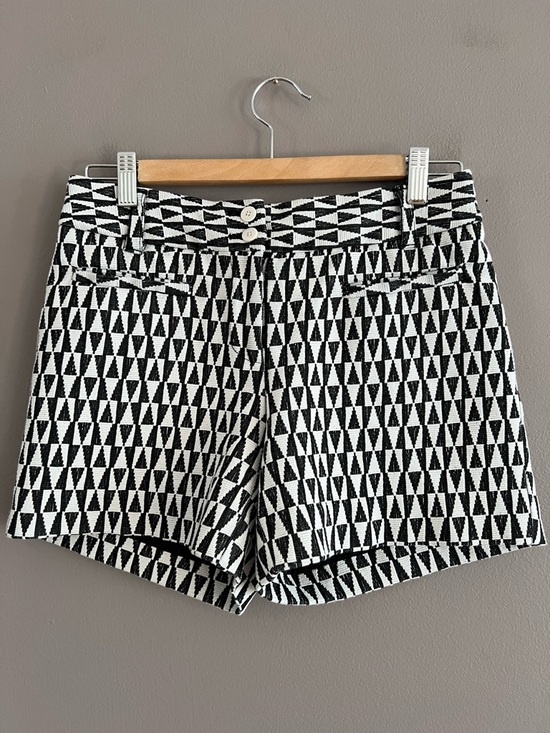 Cartonnier Pants - Cartonnier Anthropologie Women’s Black White Geometric Shorts Button Front Sz